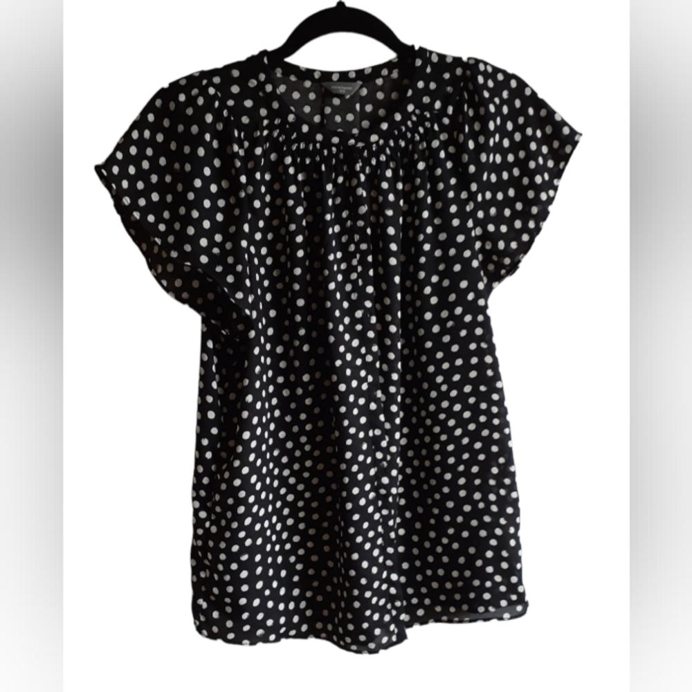Black & white blouse